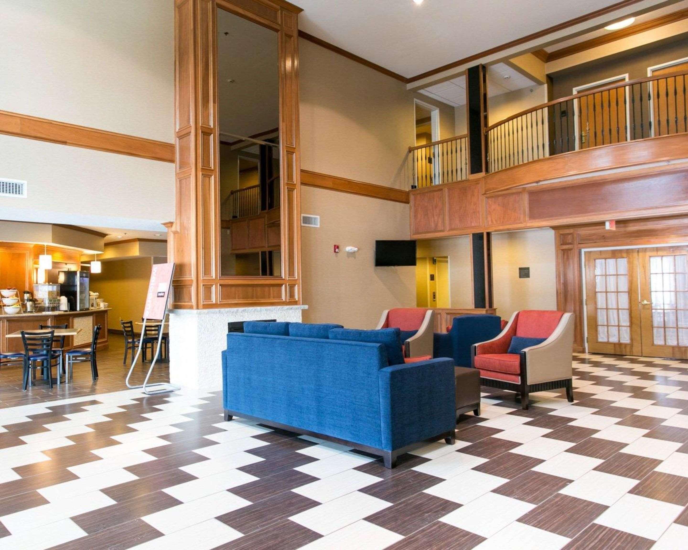 Comfort Suites Benton Harbor - St Joseph Exteriör bild
