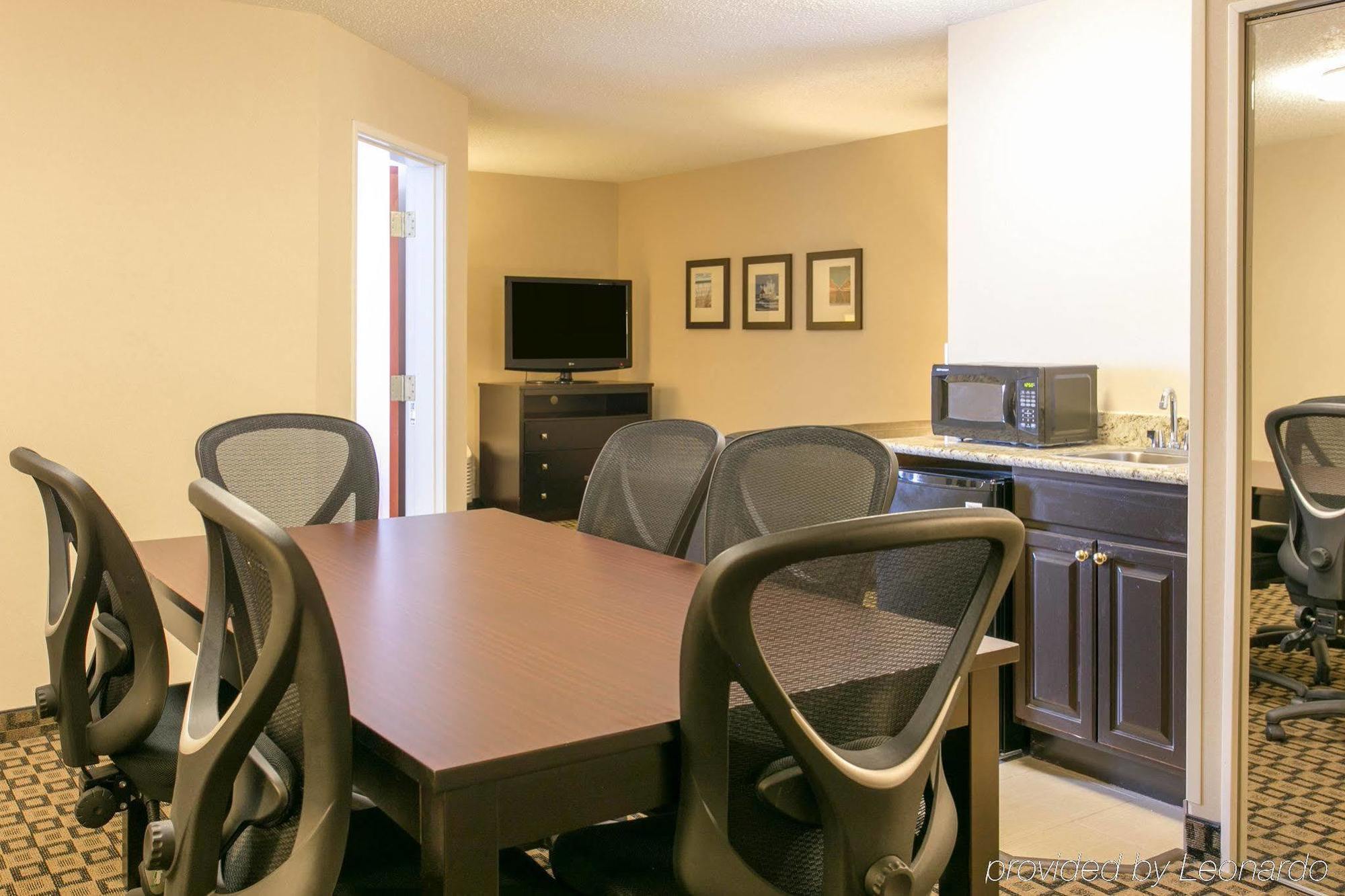 Comfort Suites Benton Harbor - St Joseph Exteriör bild
